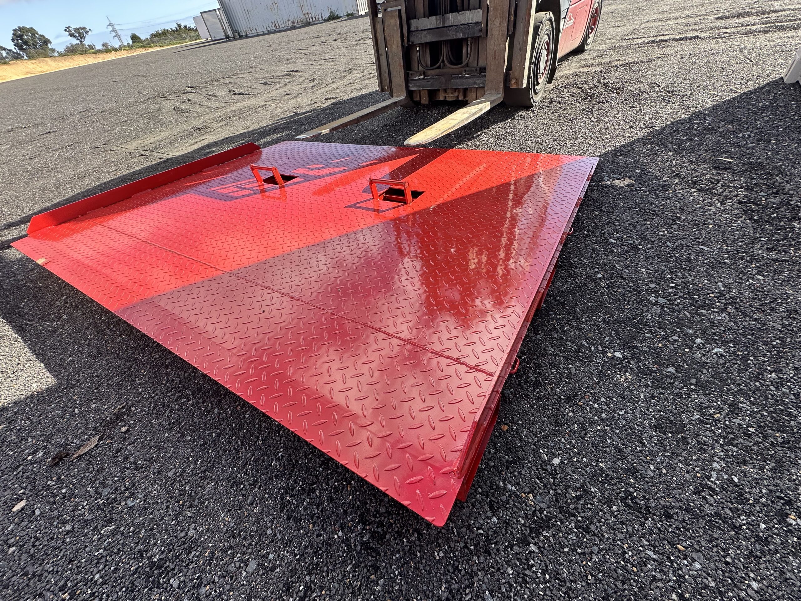 Forklift Container Loading Unloading Ramp 8000kg Super Duty - Perth ...